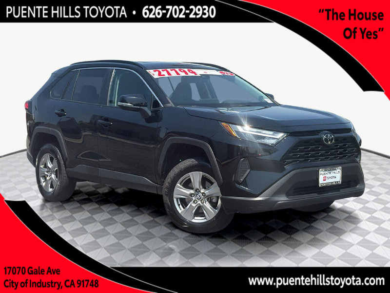 Certified 2023 Toyota RAV4 XLE image 1