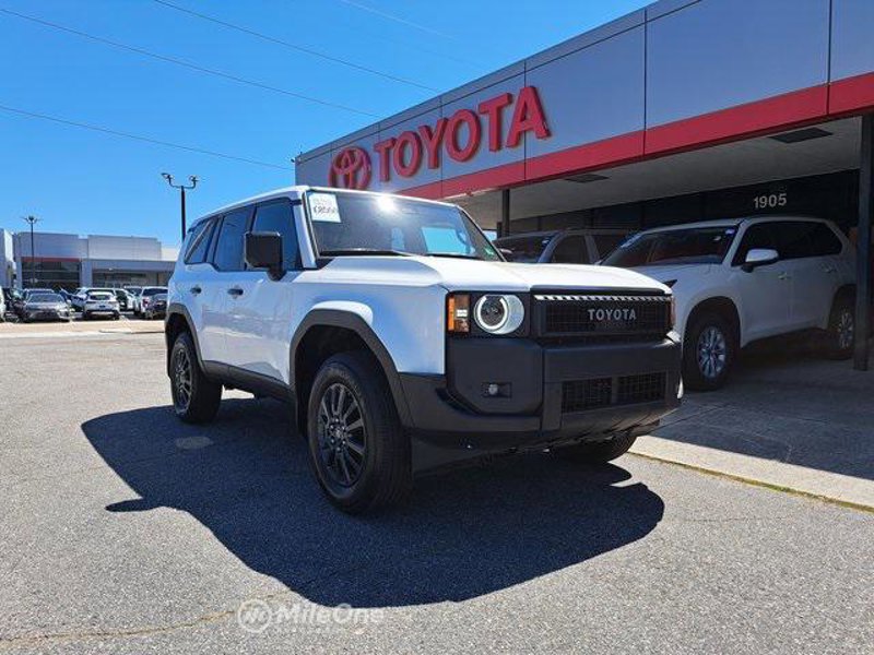 Certified 2025 Toyota Land Cruiser image 1