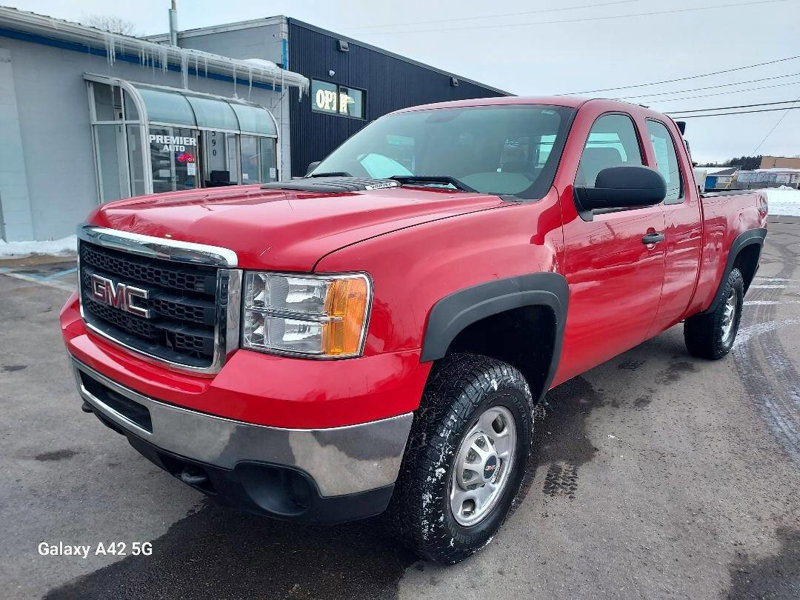 Used 2013 GMC Sierra 2500 W/T w/ Snow Plow Prep Package image 1