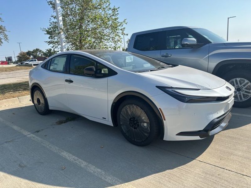 New 2026 Toyota Prius AWD image 1