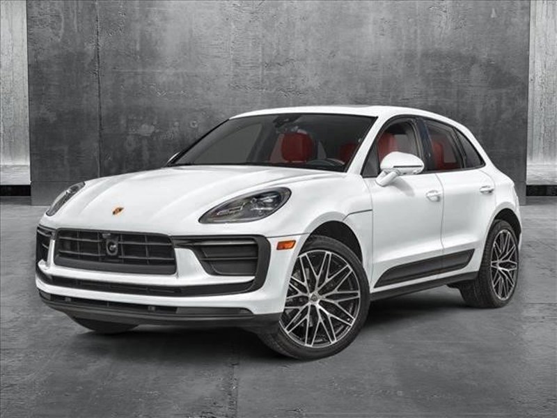 Certified 2025 Porsche Macan image 1
