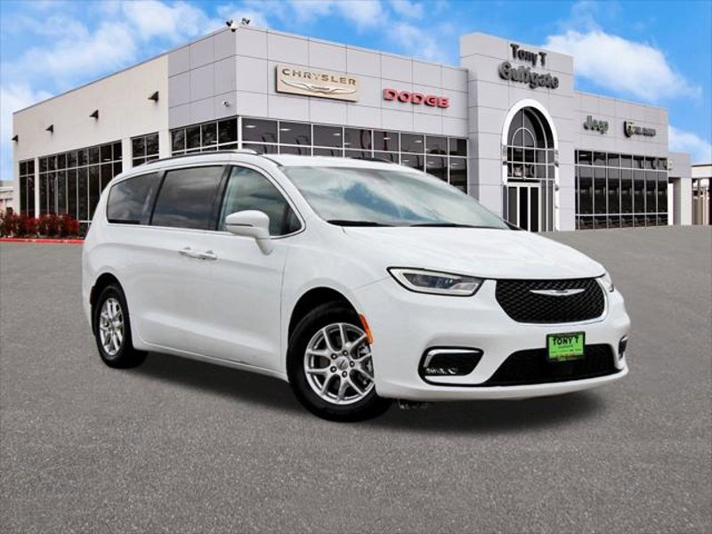 Certified 2021 Chrysler Pacifica Touring-L image 1