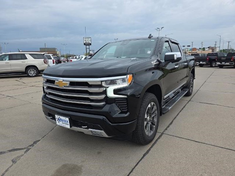 Certified 2023 Chevrolet Silverado 1500 High Country w/ Technology Package image 1