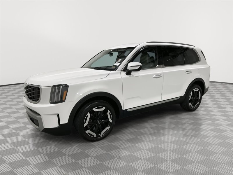Certified 2023 Kia Telluride S image 1