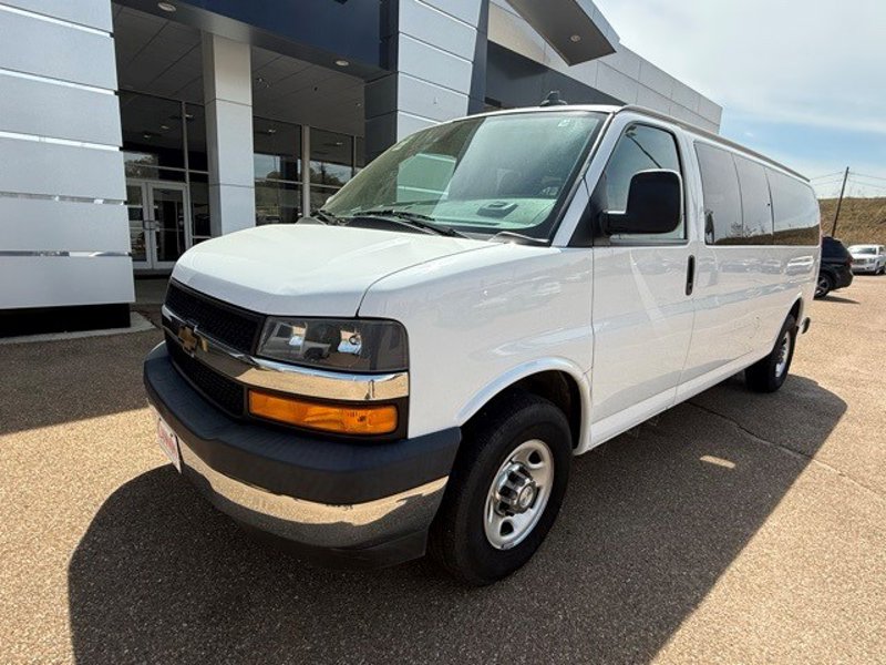 Certified 2020 Chevrolet Express 3500 LT w/ LT Preferred Equipment Group image 1