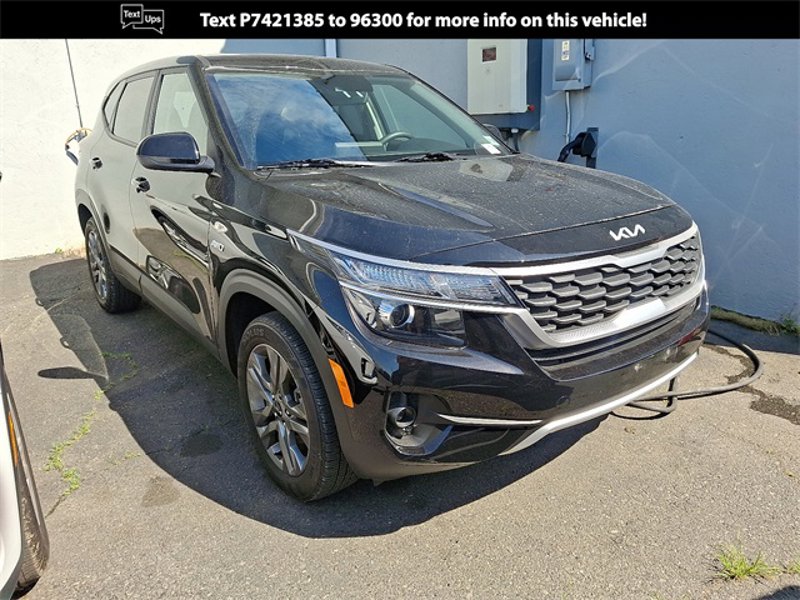 Certified 2023 Kia Seltos LX image 1