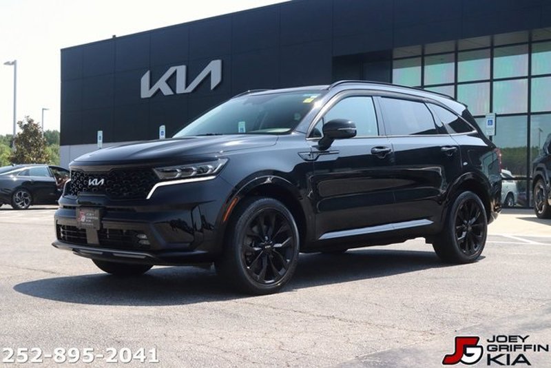 Certified 2022 Kia Sorento SX image 1