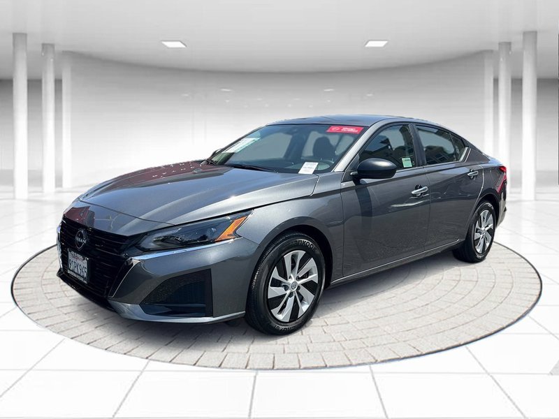 Certified 2025 Nissan Altima 2.5 S image 1