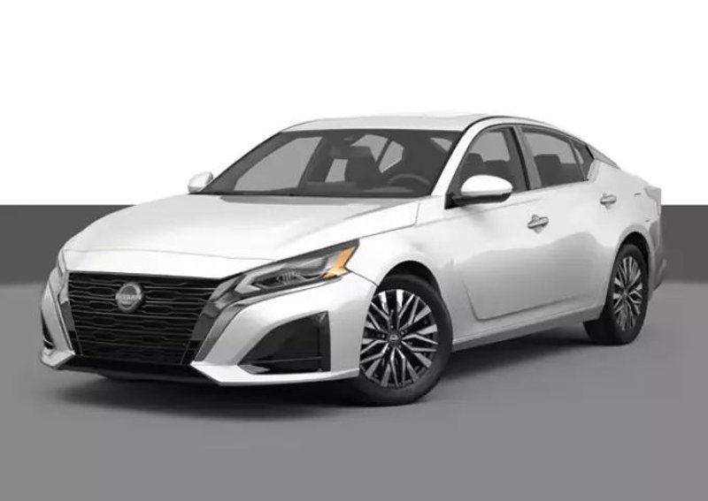 Used 2024 Nissan Altima 2.5 SV image 1