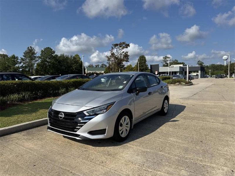 Certified 2025 Nissan Versa S w/ Trunk Package image 1