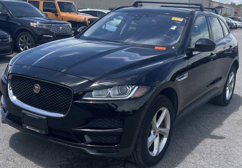 Used 2017 Jaguar F-PACE Premium image 1