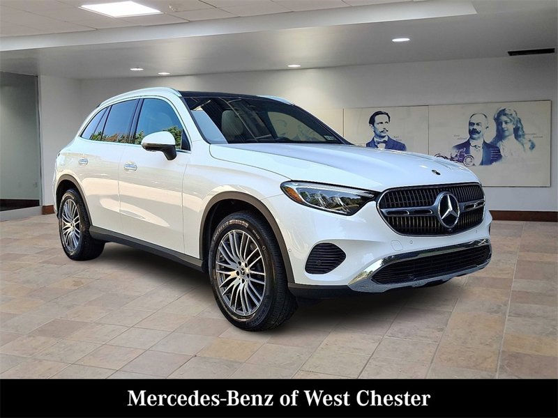Certified 2025 Mercedes-Benz GLC 300 4MATIC image 1