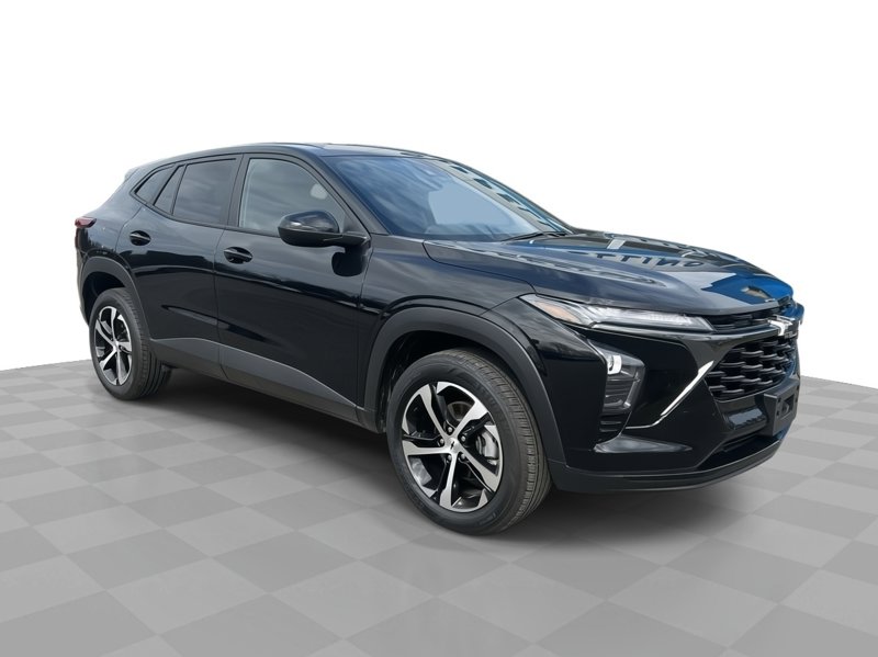 Certified 2024 Chevrolet Trax RS w/ Driver Confidence Package image 1