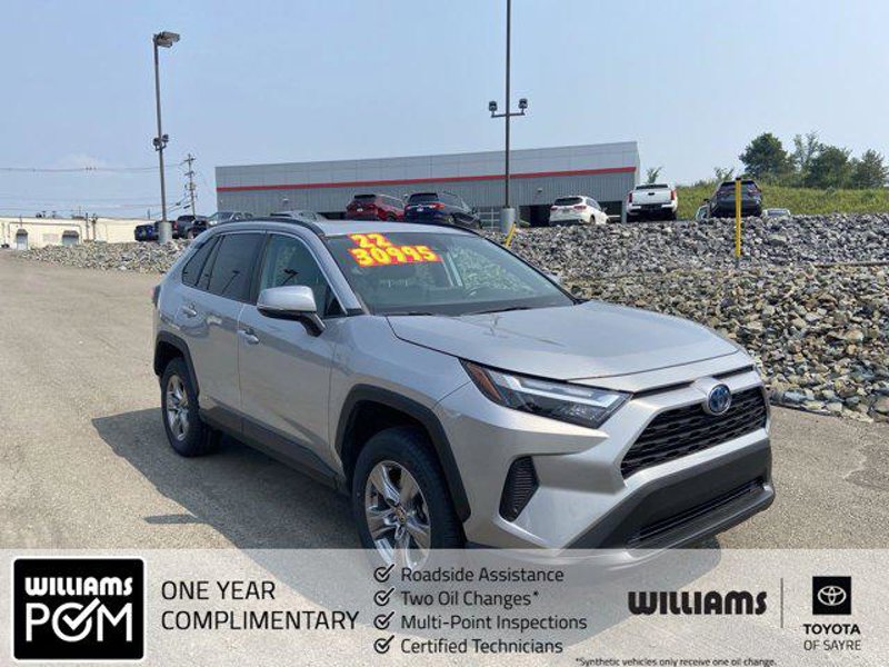 Certified 2022 Toyota RAV4 XLE image 1