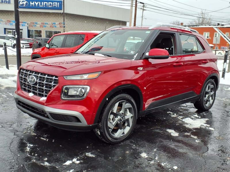 Certified 2023 Hyundai Venue SEL image 1