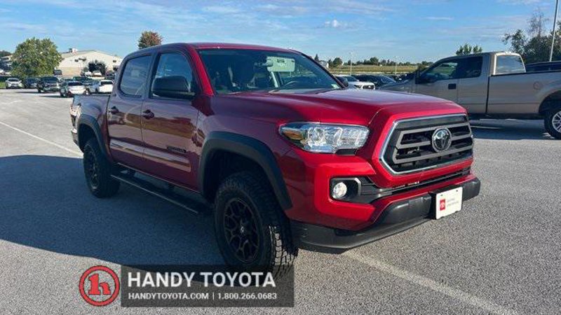 Certified 2023 Toyota Tacoma SR5 image 1