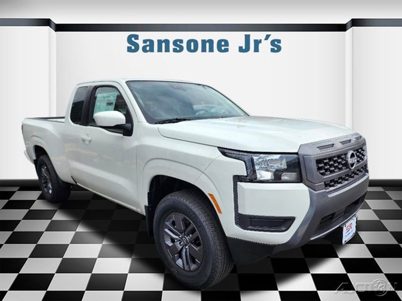 Certified 2025 Nissan Frontier SV image 1