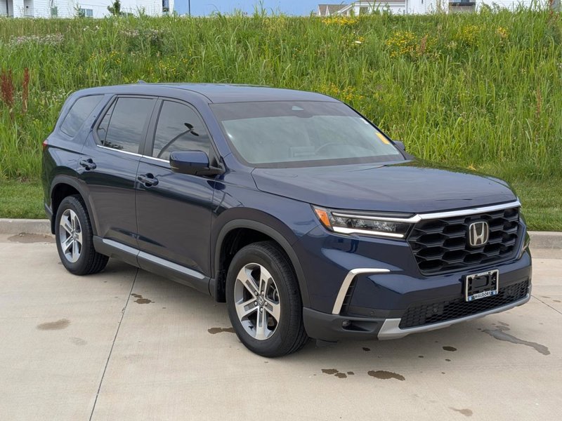 Certified 2024 Honda Pilot EX-L image 1