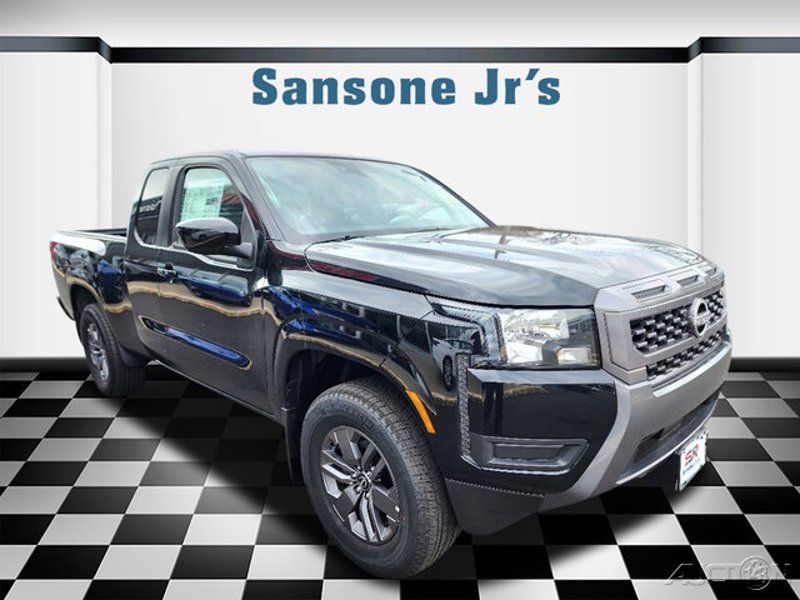 Certified 2025 Nissan Frontier SV image 1