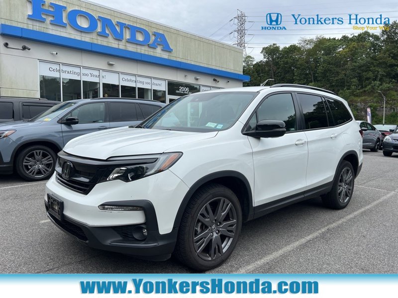 Certified 2022 Honda Pilot Sport image 1