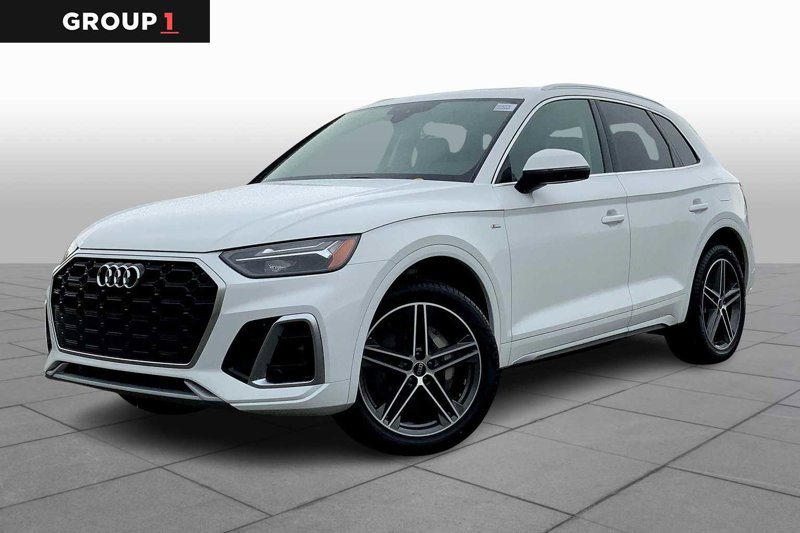 Certified 2024 Audi Q5 e Premium w/ Convenience Package image 1