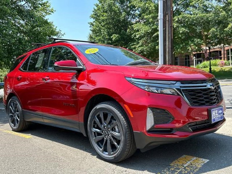 Certified 2022 Chevrolet Equinox RS w/ RS Leather Package image 1