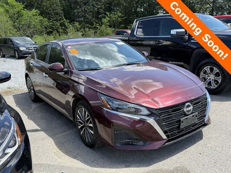 Used 2023 Nissan Altima 2.5 SV image 1