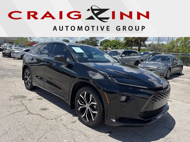 Certified 2025 Toyota Crown Signia image 1