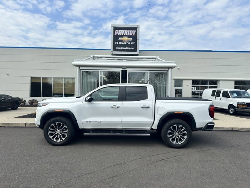 Certified 2024 GMC Canyon Denali image 1