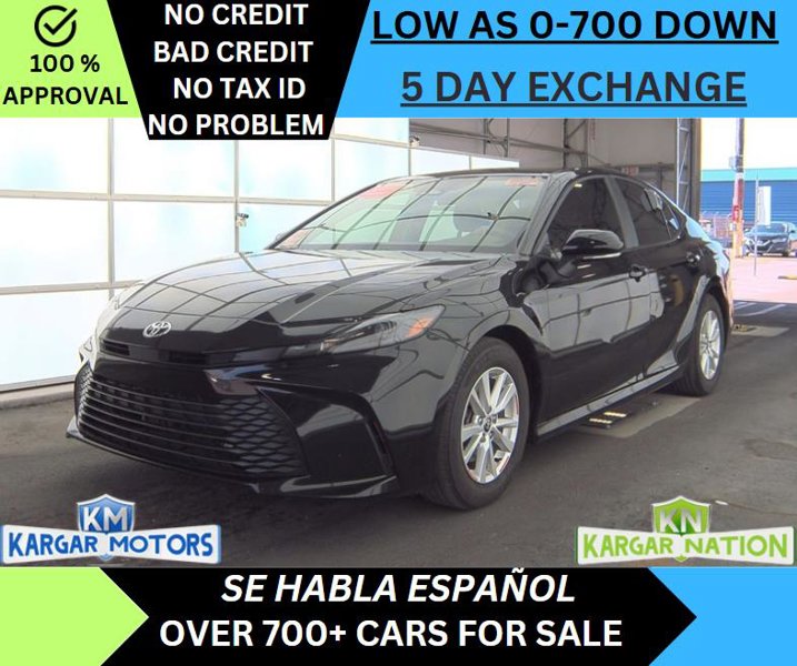 Used 2025 Toyota Camry LE image 1