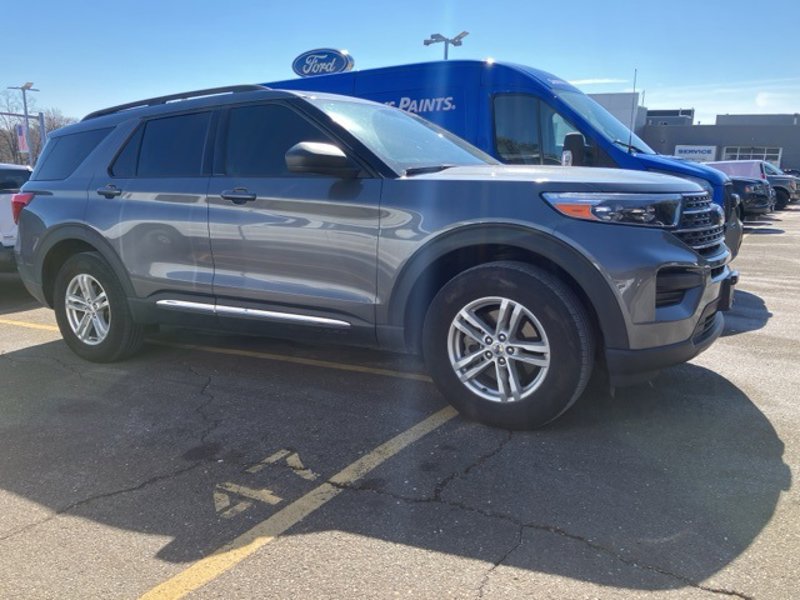 Certified 2021 Ford Explorer XLT w/ Class III Trailer Tow Package image 1