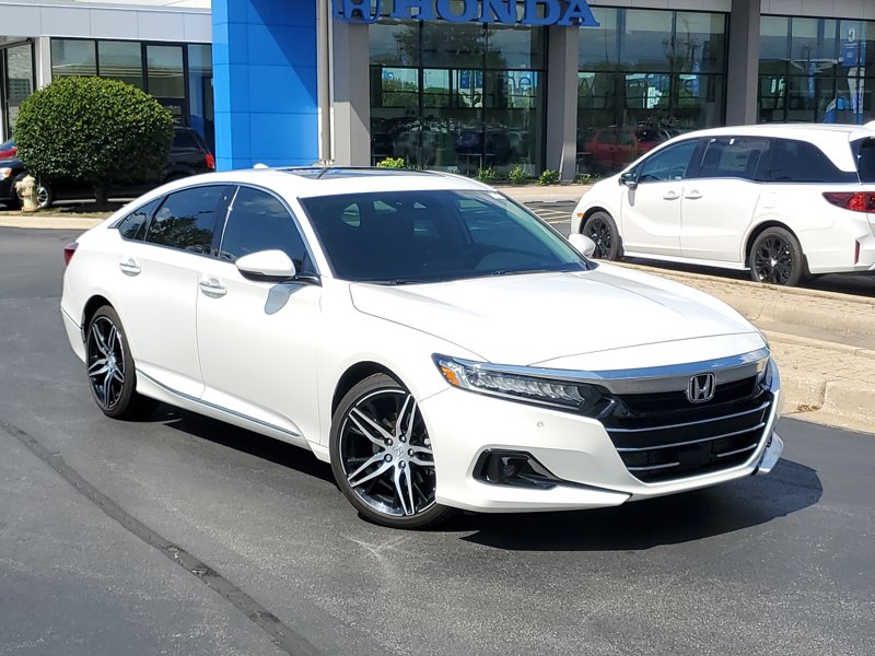 Certified 2021 Honda Accord Touring image 1
