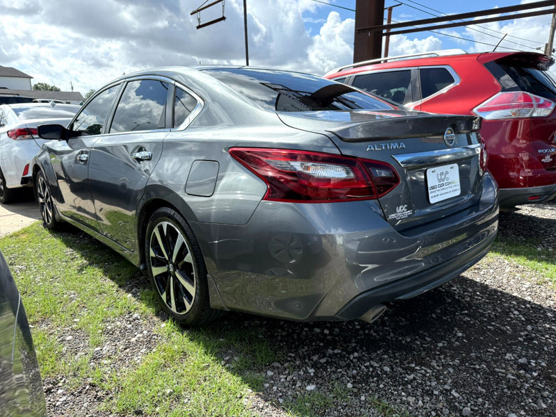 Used 2018 Nissan Altima 2.5 SR image 1