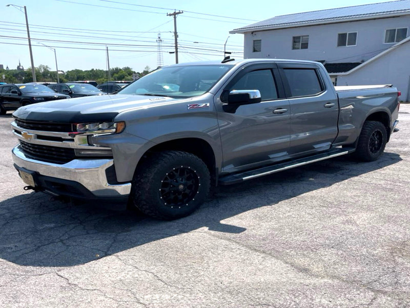 Used 2021 Chevrolet Silverado 1500 LT image 1