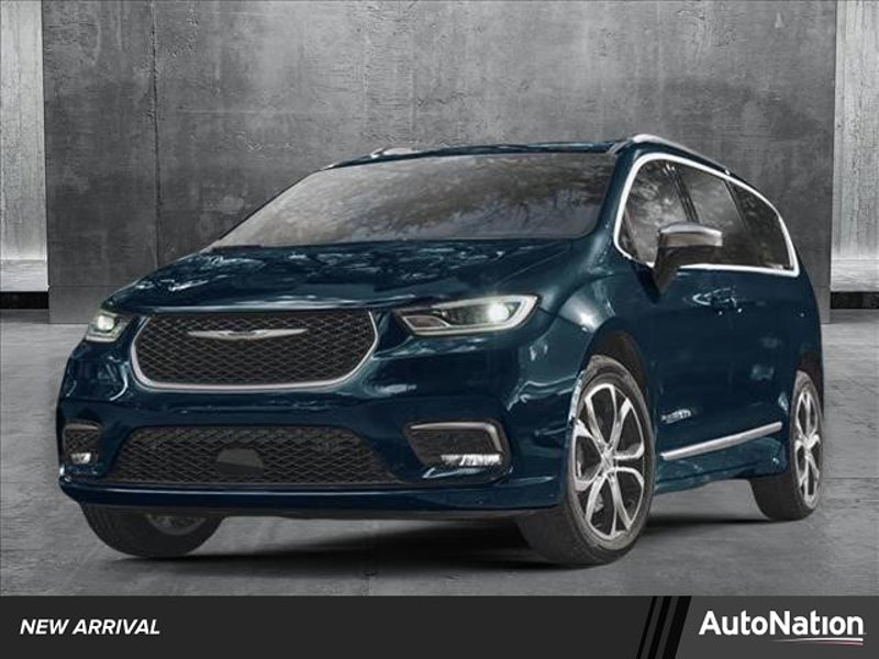 New 2025 Chrysler Pacifica Limited image 1