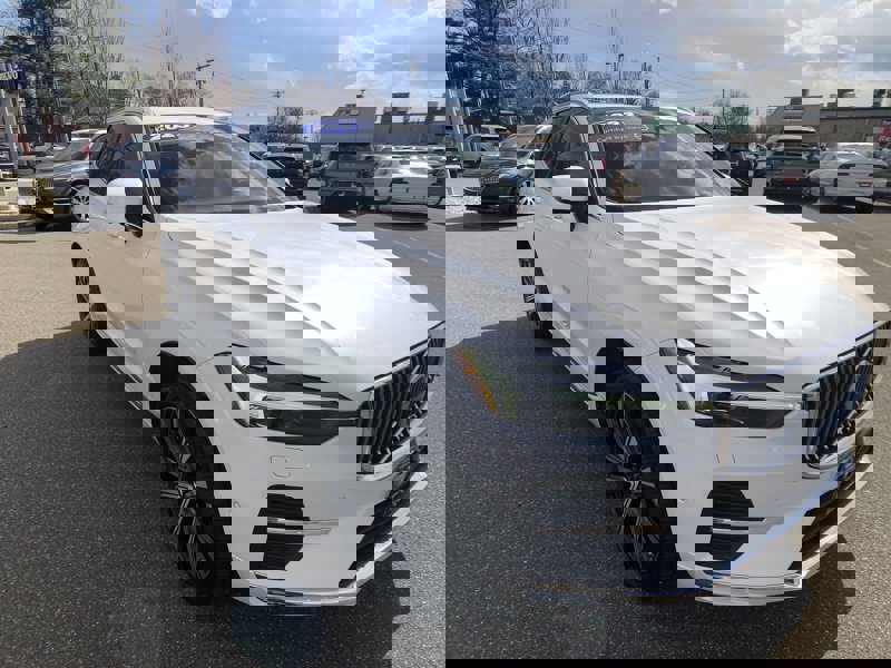 Certified 2023 Volvo XC60 B5 Ultimate w/ Climate Package image 1