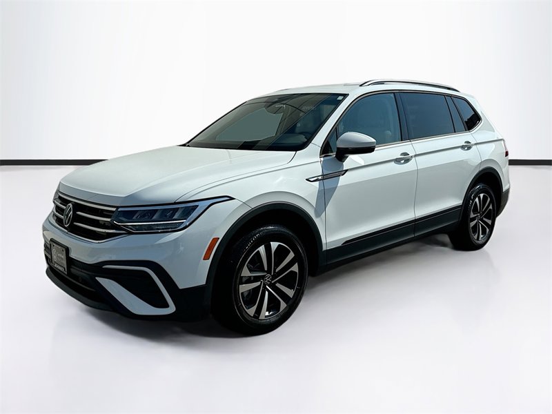 Certified 2024 Volkswagen Tiguan S image 1