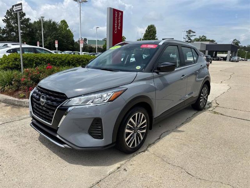 Certified 2024 Nissan Kicks SV image 1