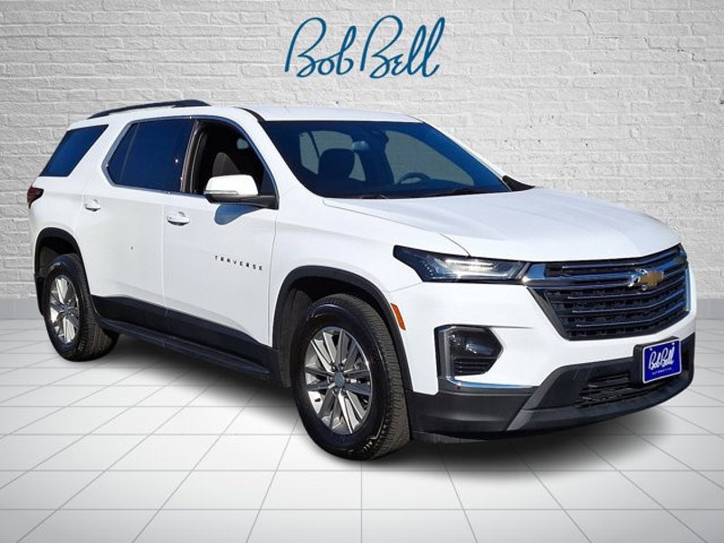 Certified 2023 Chevrolet Traverse LT w/ LPO, 'HIT The Road' Package image 1