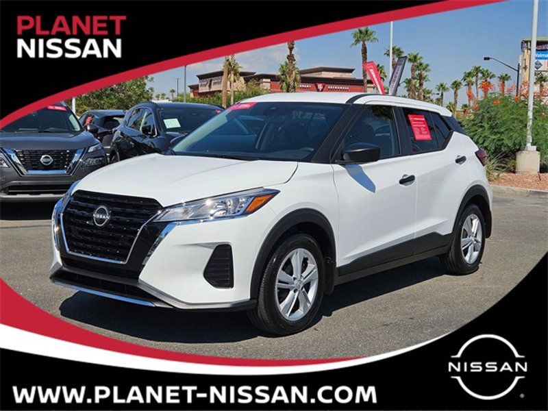 Certified 2025 Nissan Kicks Play S image 1