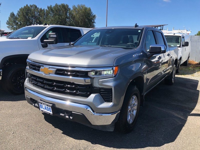Used 2024 Chevrolet Silverado 1500 LT image 1