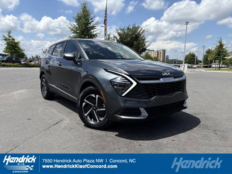 Certified 2024 Kia Sportage LX image 1