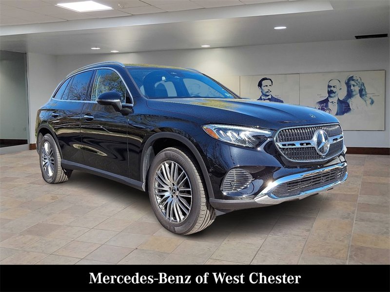Certified 2025 Mercedes-Benz GLC 300 4MATIC image 1