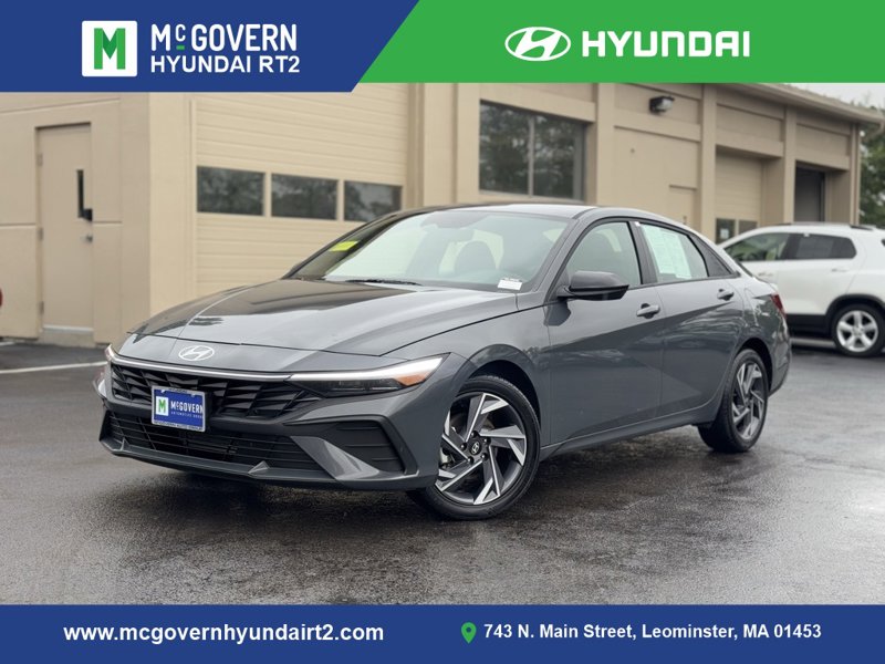 Certified 2025 Hyundai Elantra Sport image 1