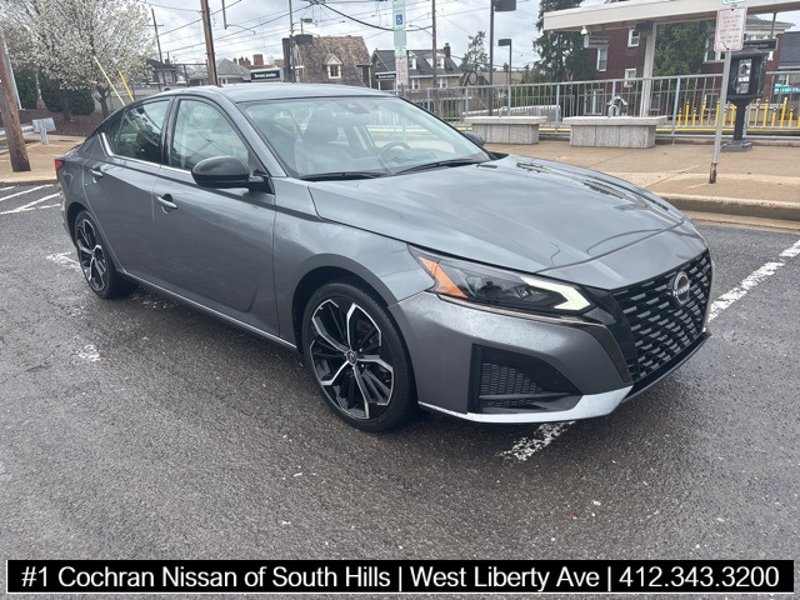 Certified 2023 Nissan Altima 2.5 SR image 1