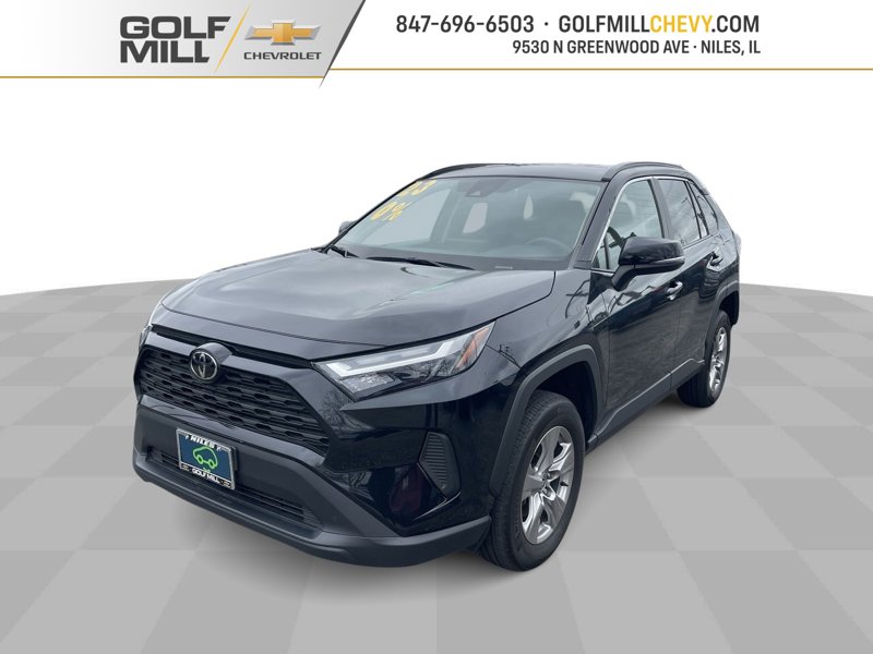 Used 2023 Toyota RAV4 XLE image 1
