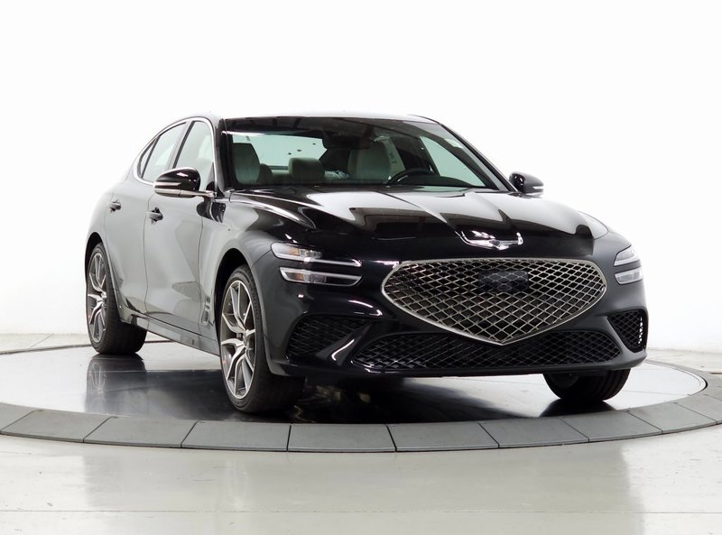 Certified 2025 Genesis G70 2.5T image 1