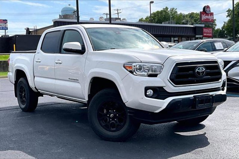 Certified 2021 Toyota Tacoma SR5 image 1