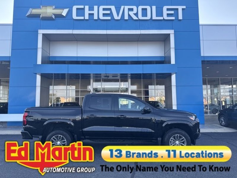 Certified 2024 Chevrolet Colorado LT w/ LT Convenience Package II image 1