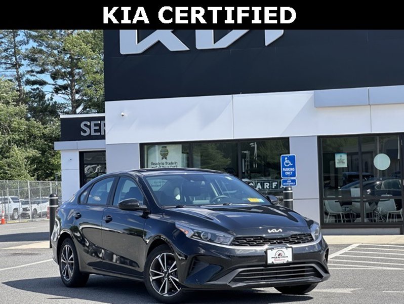 Certified 2023 Kia Forte LXS image 1